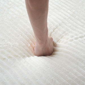 أريكة أتونوس النوردية المضغوطة الفردية ذات الإسفنج عالي الكثافة، أثاث أبيض وبيج لغرفة النوم وغرفة المعيشة، أريكة بيضاوية مريحة - Product Image 5