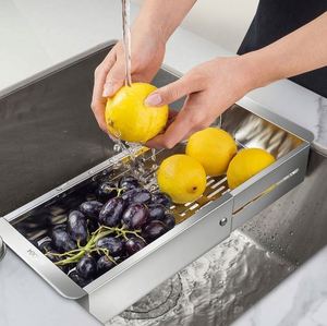Panier d'égouttage rétractable multifonction moderne en ABS+Silicone+Aluminium pour évier de cuisine, bac à légumes et bols - Product Image 3