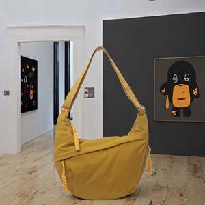 Bolso de mano informal de verano 2025 para mujer, color macarrón, a la moda, de hombro, pequeño, cuadrado, de color sólido. - Product Image 2