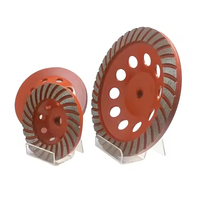 Vente en gros de granulats de haute qualité, grain 16-300 #   Disques de polissage et de meulage segmentés pour béton et marbre de 5 pouces