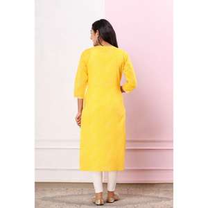 100% coton de qualité supérieure femmes couleur rouge Design indien et pakistanais Kurta pantalon et Dupatta ensemble au prix de gros - Product Image 4