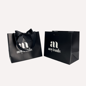 Sacs cadeaux noirs imprimés sur mesure avec grand nœud en satin - Sacs shopping pour bijoux, cosmétiques et lunettes - Product Image 2