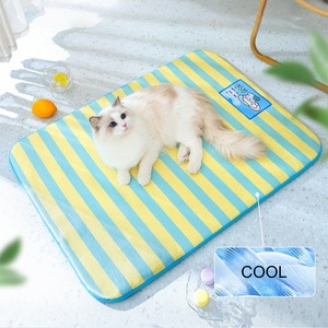 Kühlmatte für Katzen & Hunde, weich, atmungsaktiv, rutschfest, waschbar, extra groß, aus Stoff & Kunststoff, Kühlbett - Product Image 3