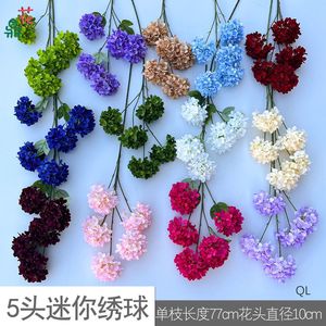 Fleurs artificielles en soie d'hortensia à cinq têtes, mini flocons de neige, pour décoration de mariage, arrangement pour allée de réception d'hôtel - Product Image 4