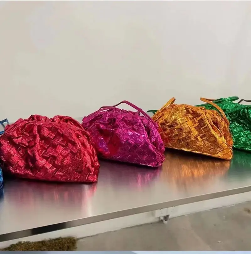 New Handmade Woven Small Cross Body Bag Leather Shoulder Bag Fashion Luxury Design Messenger Bag Women Handbag Purse