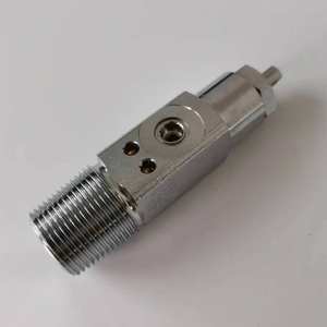 Adaptateurs et connecteurs de gonflage CGA870 vers CGA540 pour pince de gonflage - Product Image 1