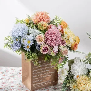 Piccolo Bouquet Artificiale di Denti di Leone e Rose per Decorazioni Natalizie, di Laurea, di Halloween; per Matrimoni e Arredamento Casa - Product Image 3