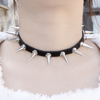 Collier ras du cou Emo Spike Punk pour femme et homme, en cuir noir clouté avec rivets, collier gothique, accessoires gothiques