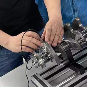 เครื่องทดสอบความลึกแบบอัลตราโซนิก HTG1000 สำหรับอุปกรณ์วัดชั้นเคลือบแข็งด้วยการเหนี่ยวนำ - Product Image 3
