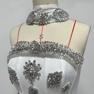 <span class=keywords><strong>Robe</strong></span> <span class=keywords><strong>longue</strong></span> de soirée élégante de luxe sans bretelles, ornée de perles et de strass, style moulant, pour la vente en gros et le dropshipping - Product Image 5