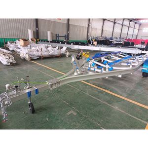 <span class=keywords><strong>Remorque</strong></span> <span class=keywords><strong>bateau</strong></span> en aluminium à double essieu de 23 pieds, capacité 3500 lb, avec couchettes moquettées, poteaux de guidage, éclairage submersible et couchettes en polyéthylène, numéro VIN - Product Image 2