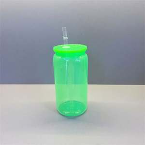 Boîte en plastique colorée vierge de 16oz de prix usine pour le transfert UV DTF et le plastique potable de forme élégante en vinyle - Product Image 2