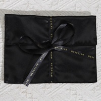 Pochette en satin noir imprimée avec logo personnalisé pour emballage de cheveux, promotion de luxe, cadeau, ensemble de lingerie, rangement de perruques, sac en soie
