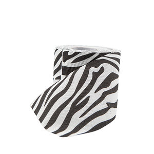 <span class=keywords><strong>Rouleau</strong></span> de <span class=keywords><strong>papier</strong></span> personnalisé écologique doux imprimé zèbre 4 couches épaissie texture de peau d'animal <span class=keywords><strong>toilette</strong></span> jetable à rayures noires - Product Image 1