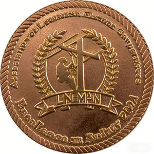 Pièces de monnaie de défi personnalisées 2D avec logo du fabricant, pièces en métal double face plaquées or et argent, artisanat métallique haut de gamme - Product Image 1