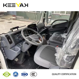 Camion frigorifique JMC 4x2 diesel manuel pour la logistique de la chaîne du froid, camionnette de livraison de produits frais en ville <span class=keywords><strong>à</strong></span> <span class=keywords><strong>vendre</strong></span> - Product Image 4