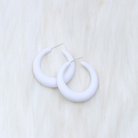 Mode C-vormige geometrische trendy clip-oorringen kleurrijke snoepkleur matte lichtgewicht acryl statement groothandel dames