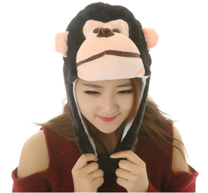 Gorro de Invierno de Felpa Suave con Diseño de Lobo Negro para Niños y Adultos, Ideal para Cosplay y Viajes - Product Image 2