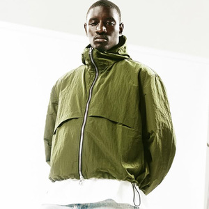 เสื้อแจ็คเก็ตไนลอนริปสตอปแบบกันน้ำ ปรับแต่งได้ ทรงครอป ป้องกันลม - Product Image 1