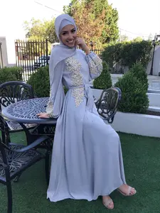 Slim Oversize moda elegante ricamo pizzo Abaya vestito donne musulmane Dubai Tudung arabo Abaya