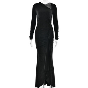 Elegante Vestido de Noche Asimétrico de Manga Larga con Pliegues y Acabado Brillante para Mujer - Product Image 5