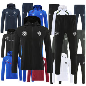 Venta al por mayor de los hombres de fútbol chaqueta cortavientos personalizado con capucha al aire libre impermeable a prueba de viento cortavientos de fútbol 2025 2026 - Product Image 1