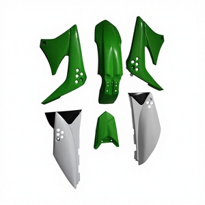 Carcasa de Plástico para Tanque de Combustible de Motocicleta Todoterreno KLX150 KB - Nueva con 1 Año de Garantía de Reemplazo - Product Image 1