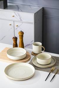 Gres Circle Line piatti in gres porcellanato in ceramica gialla profonda - Product Image 4