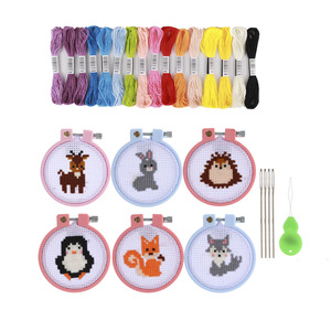 Original creativo jungla pequeño animal <span class=keywords><strong>punto</strong></span> <span class=keywords><strong>de</strong></span> <span class=keywords><strong>cruz</strong></span> DIY mochila hecho a mano rompecabezas <span class=keywords><strong>Kit</strong></span> para niños llavero <span class=keywords><strong>de</strong></span> tela bordada - Product Image 2