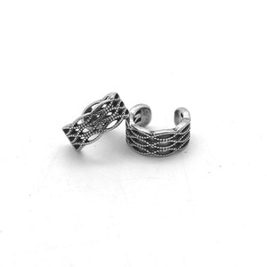 Pendientes de Clip yunnique con Forma Geométrica de Acero de Titanio, Joyería de Moda Unisex Otoño 2024 - Product Image 5