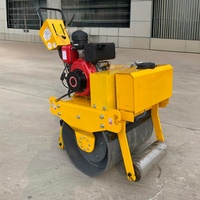 Compacteur vibrant à tambour unique, diesel, autoporté, de conception compacte pour le remblaiement de fossés et le compactage des ponts