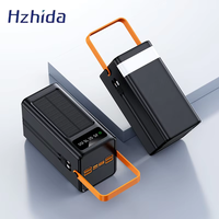Batterie solaire de camping 50000mAh PD22.5W à charge rapide, batterie portable haute capacité avec câbles intégrés pour iPhone et lumière LED