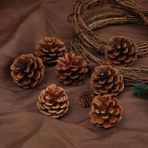 Guirlande de Noël en cône de pin naturel, accessoire de fleurs séchées dorées pour la décoration d'arbre de Noël en DIY, décorations de Noël faites à la main - Product Image 5