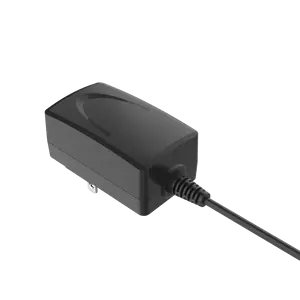 Üretim AC DC güç kaynağı adaptörü 12V 1.5A 12V1500ma wallmount DC fiş güç adaptörü beyaz siyah CCTV TV kutusu led