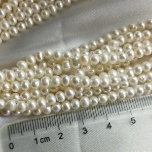 สร้อยคอมุกน้ำจืดขนาดเล็ก 4-4.5 มม. ลูกปัดมุกเกือบกลม สีขาว แบบกึ่งสำเร็จรูป - Product Image 4
