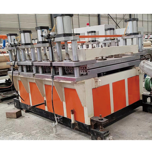 Máquina de WPC usada, máquina <span class=keywords><strong>cortadora</strong></span> de tablero de espuma de PVC compuesto de plástico y madera, línea de extrusión - Product Image 3