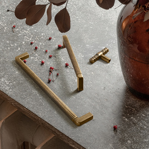 Elegantes <span class=keywords><strong>tiradores</strong></span> de aleación de zinc Goo-Ki para gabinetes de cocina modernos y herrajes para cajones de cómodas - Muebles duraderos - Product Image 1