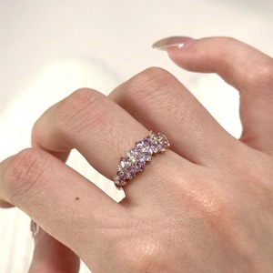 Anello di Lusso con Foglia di Cristallo Viola per Donne |   Fede nuziale placcata in <span class=keywords><strong>oro</strong></span> <span class=keywords><strong>rosa</strong></span> con zirconi cubici |   Gioielli alla Moda per Feste - Product Image 3