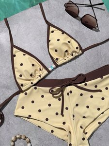 Ensemble de bikini jaune et marron à pois, haut triangle dos nu et short de bain à cordon, maillot de bain deux pièces pour femme, vente en gros - Product Image 6