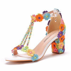S3954R 2024 Nuevos Zapatos de Novia con Tacón Alto y Punta Puntiaguda, Cómodos, con Cuentas, Encaje y Flores, con Pedrería - Product Image 4