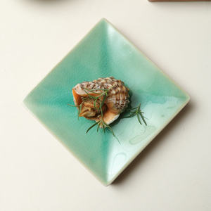 Plato Cuadrado de Cerámica con Esmalte Craquelado, Diseño Oriental, Hecho a Mano, para Servir Mariscos y Sushi - Product Image 3