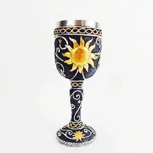 كأس نبيذ أحمر طوطم مخصص في العصور الوسطى نظارات شمس قمر رياح كلاسيكية