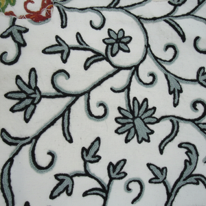 Tissu en coton brodé crewel - Product Image 1