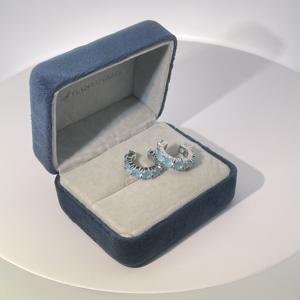 ต่างหูห่วงแบบคลาสสิกสำหรับผู้หญิงจาก Tianyu Gems ชุบทองบนทองเหลือง ประดับด้วยเพชรคิวบิกเซอร์โคเนีย สีเขียวอมฟ้า/เขียวอมเหลือง/น้ำเงิน - Product Image 6