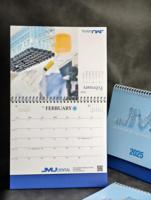 Kalender dinding cetak jam kalender barang promosi Custom cetak kantor kalender dinding