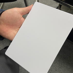<span class=keywords><strong>Panneau</strong></span> composite en aluminium <span class=keywords><strong>Alu</strong></span> <span class=keywords><strong>Dibond</strong></span> ignifuge moderne de 3 mm/4 mm avec âme ignifuge pour panneaux publicitaires et appartements - Product Image 1
