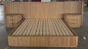 Cama King Size de Roble de Lujo Moderno FERLY con Cabecero Extragrande, Cama con Cabecero Extendido Estilo Mansión, Muebles de Dormitorio - Product Image 5