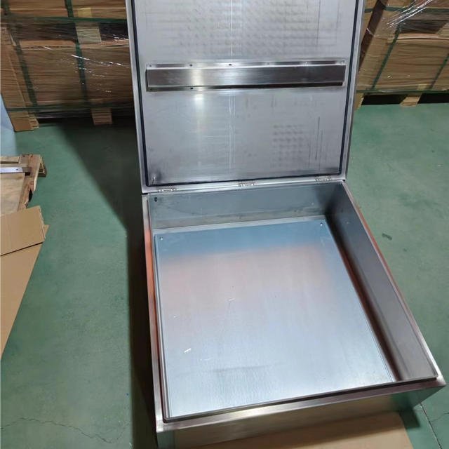 IP65 Waterproof Outdoor Power Electric Control Box Low Voltage Metal Electrical Distribution Panel Board Enclosure