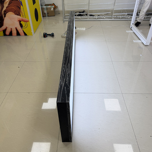 กรอบป้ายโฆษณาอะคริลิคแบบขายส่ง กล่องไฟ LED สำหรับติดตั้งในทางเดินโรงแรม - Product Image 2