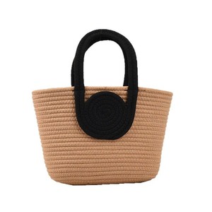 Bolso Tote Tejido en Forma de Cesta Color Caqui y Negro Estilo Bohemio para Uso Diario Primavera 2023 - Product Image 5